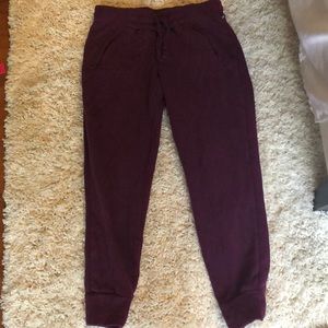 fabletics maroon joggers